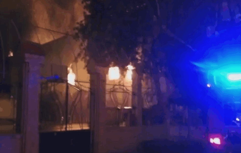 MALOLETNIK ZAPALIO ŠTAMPARIJU U PANČEVU? Sumnja se da je bacio neugašenu cigaretu i otišao!
